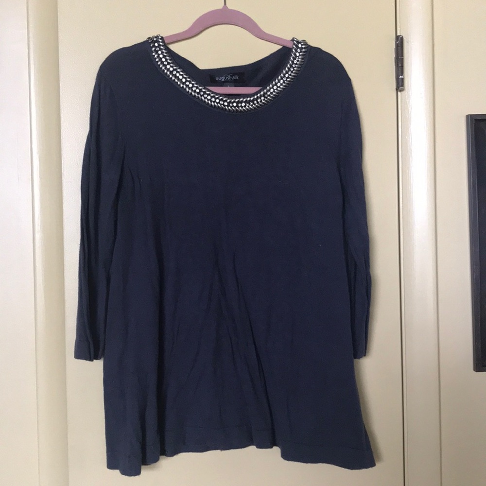 Grey sweater with jewel collar from August silk.